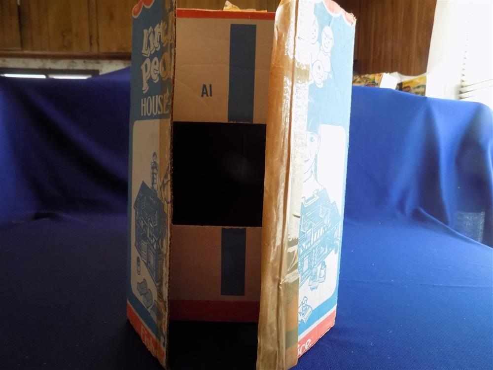 Fisher Price Little People Brown Tudor House Vintage #952 Near mint with box picture 9857