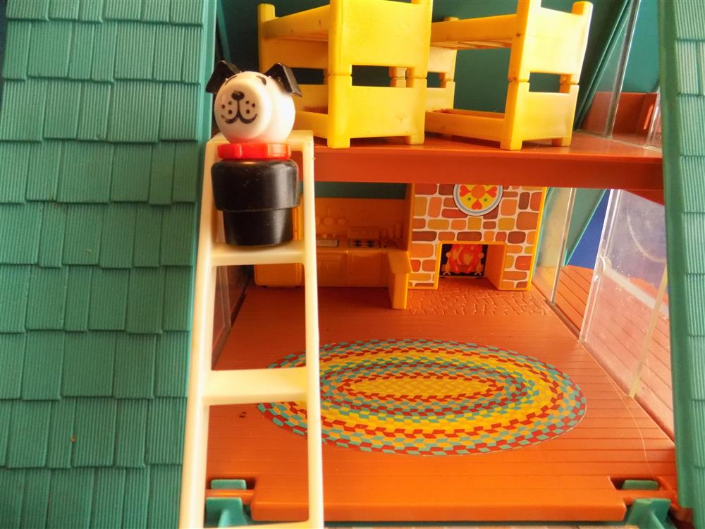 Fisher Price Little People A Frame House #990 Mint in Box picture 9874