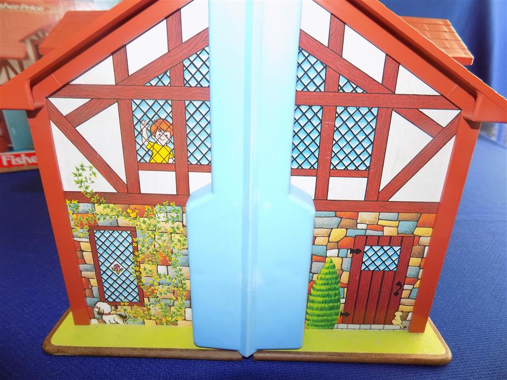 Fisher Price Little People Brown Tudor House w/ Box #952 picture 10979