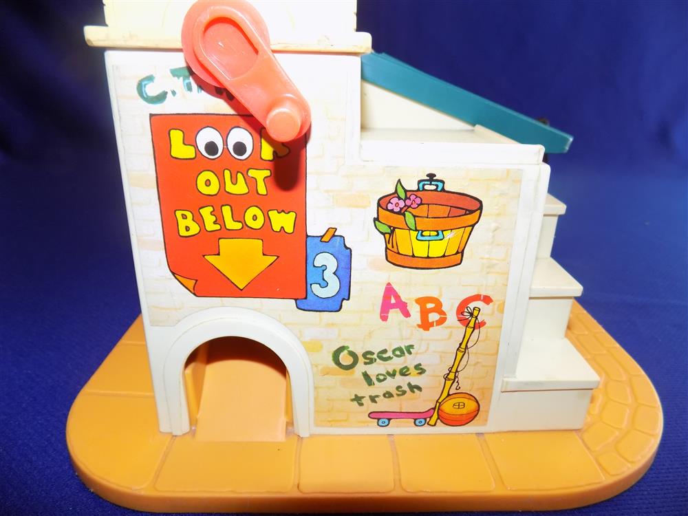 Fisher Price Little People Sesame Street Clubhouse #937 picture 9905