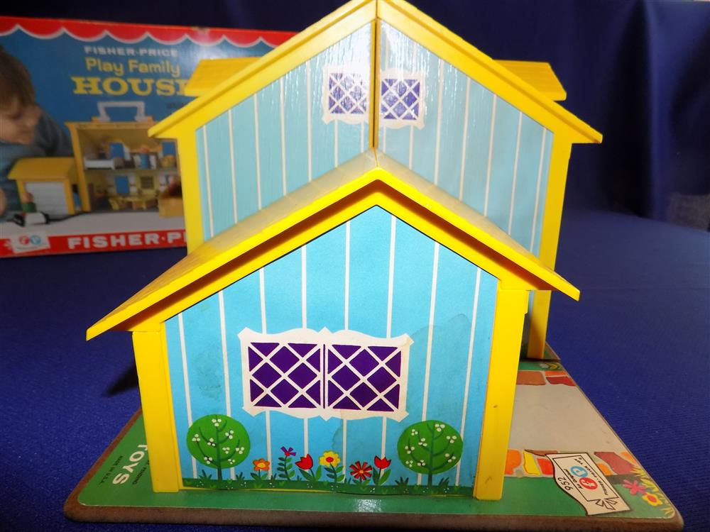 Fisher Price Little People Tudor Yellow House #952 Near Mint in Box picture 11016