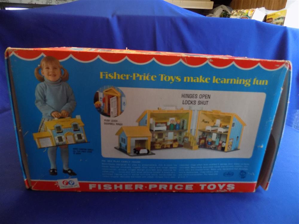 Fisher Price Little People Tudor Yellow House #952 Near Mint in Box picture 11019