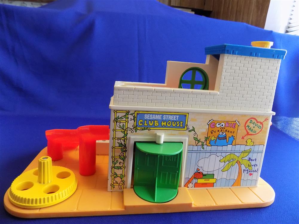Fisher Price Sesame Street Clubhouse #937 Complete picture 11029