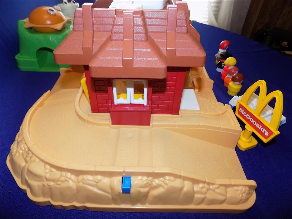 Fisher Price Little People McDonalds Restaurant #2552 Complete picture 10898