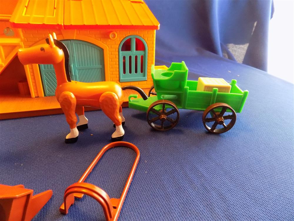 Fisher Price Little People Western Town #934 Complete in Box Near mint vintage set picture 10904