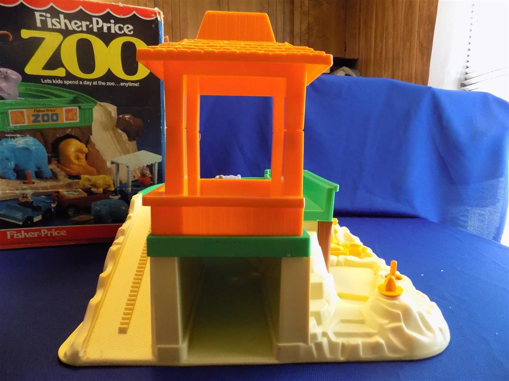 Fisher Price Little People Play Family Zoo #916 Complete in Box picture 9913