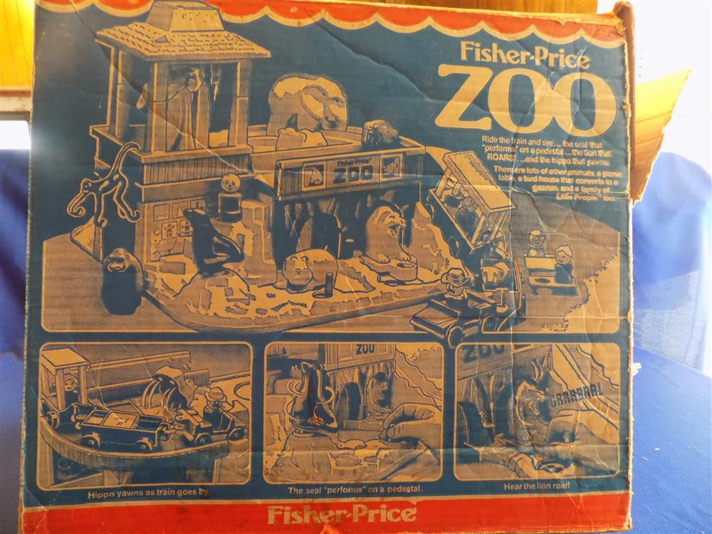 Fisher Price Little People Play Family Zoo #916 Complete in Box picture 9917