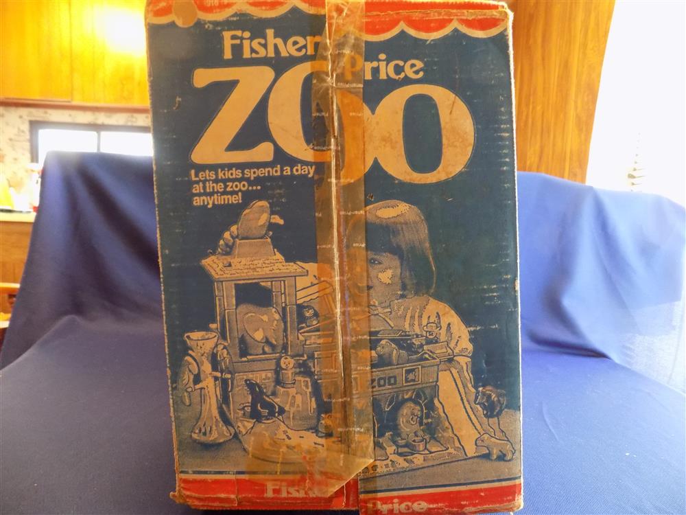 Fisher Price Little People Play Family Zoo #916 Complete in Box picture 9919
