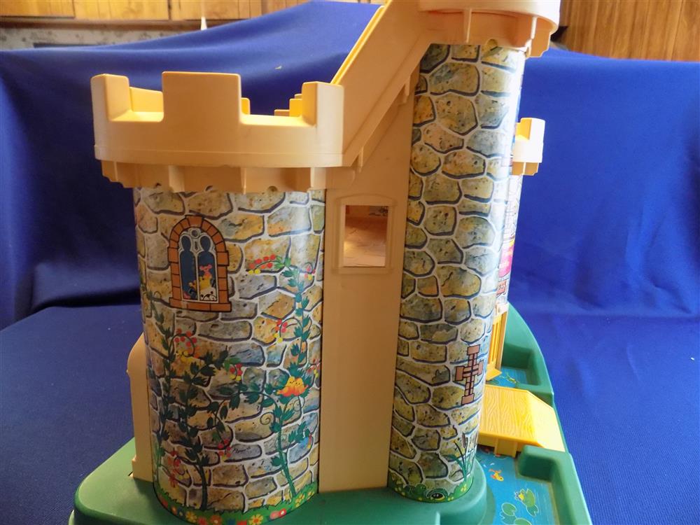Fisher Price Little People Castle #993 Vintage Complete Nice picture 12044