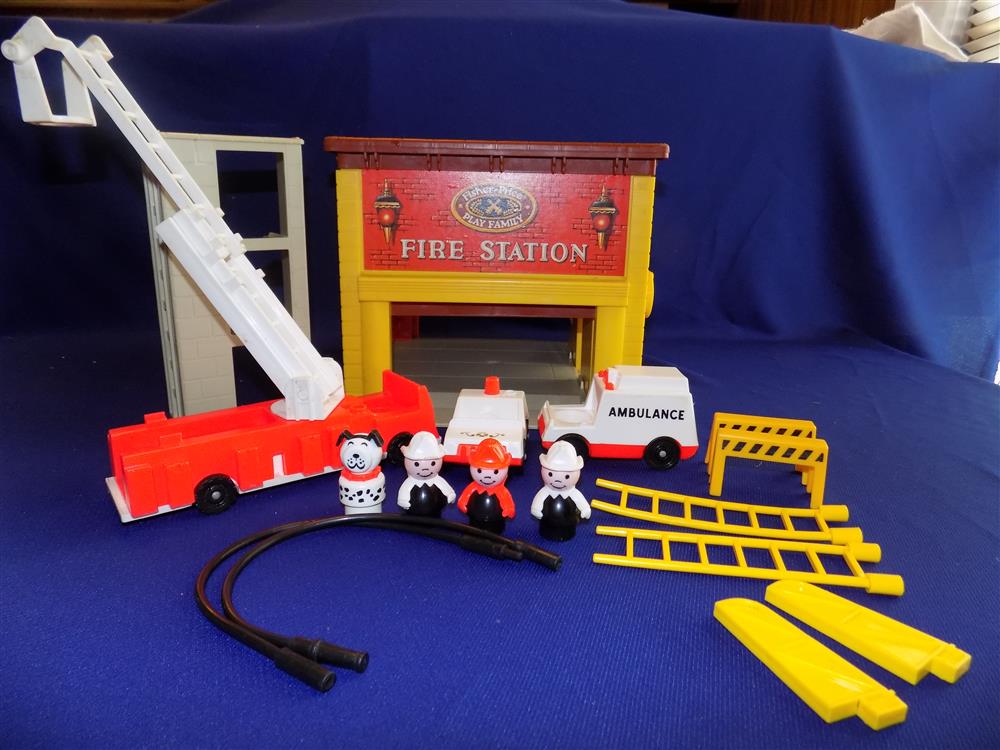 Fisher Price Little People Fire Station #928 Excellent picture 16148