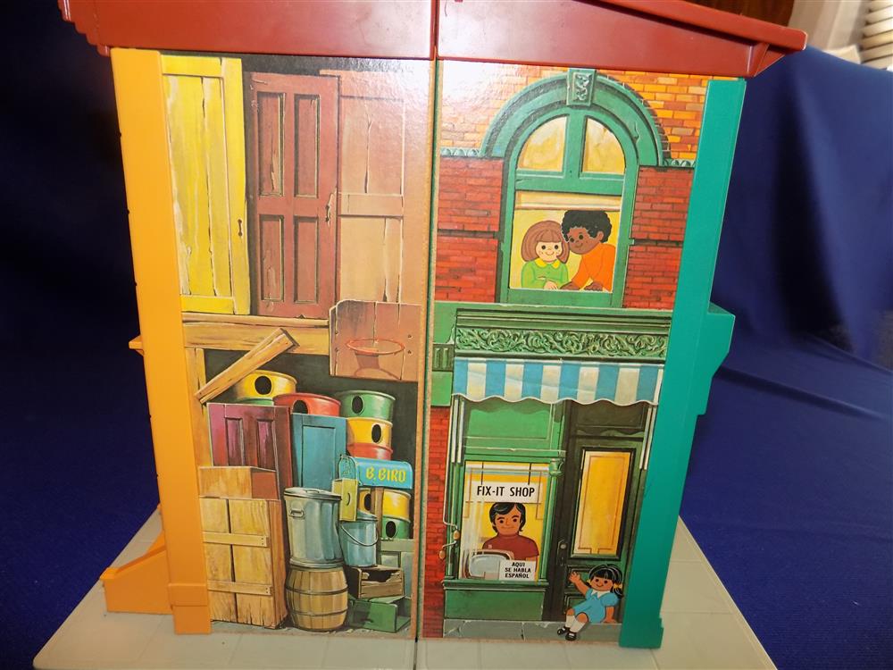 Fisher Price Little People Play Family Sesame Street Village #938 Complete set picture 15119