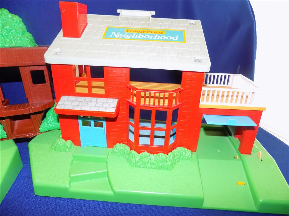 Fisher Price Little People #2551 Neighborhood House Set picture 15127