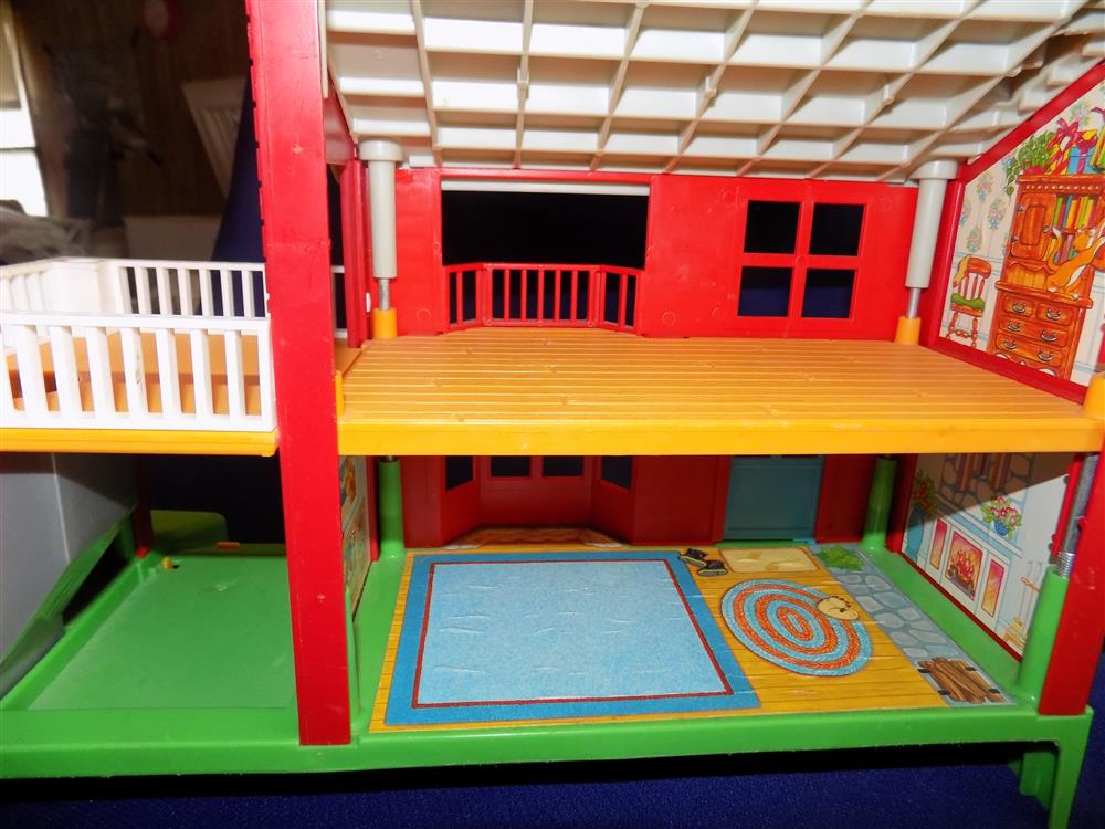Fisher Price Little People #2551 Neighborhood House Set picture 15131