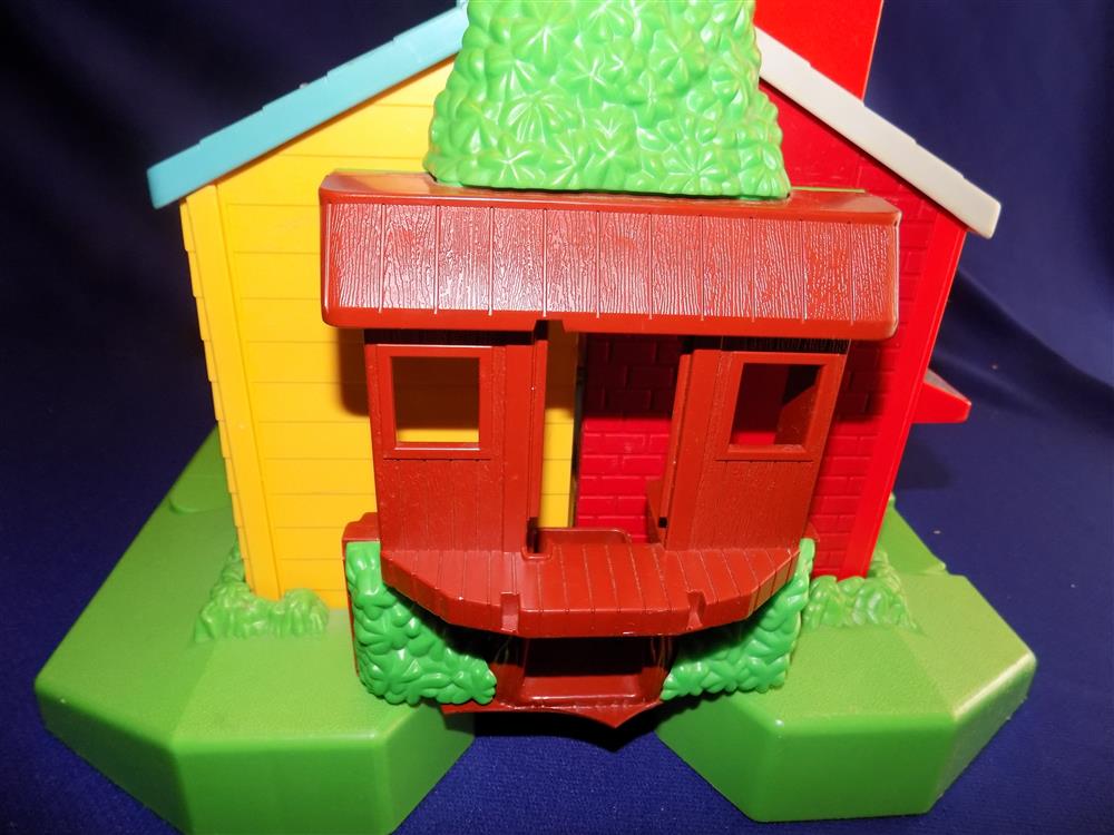 Fisher Price Little People #2551 Neighborhood House Set picture 15133