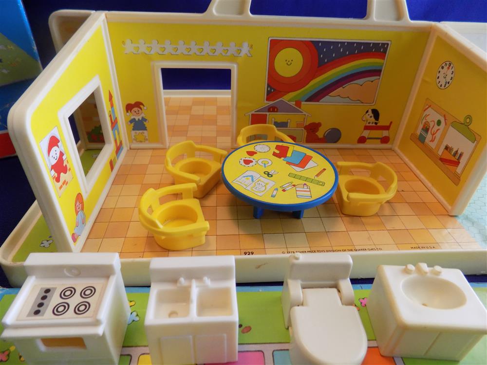 Fisher Price Little People Nursery School #929 Excellent in Box picture 14083
