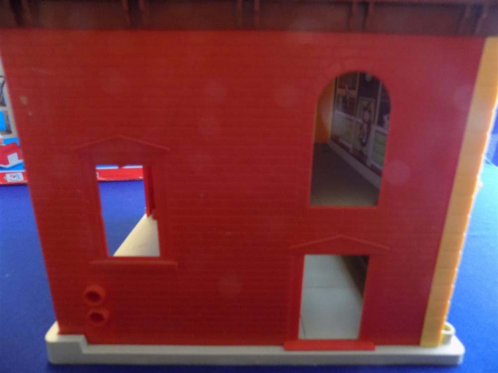 Fisher Price Little People Play Family Fire Station #928 Mint in box picture 15142