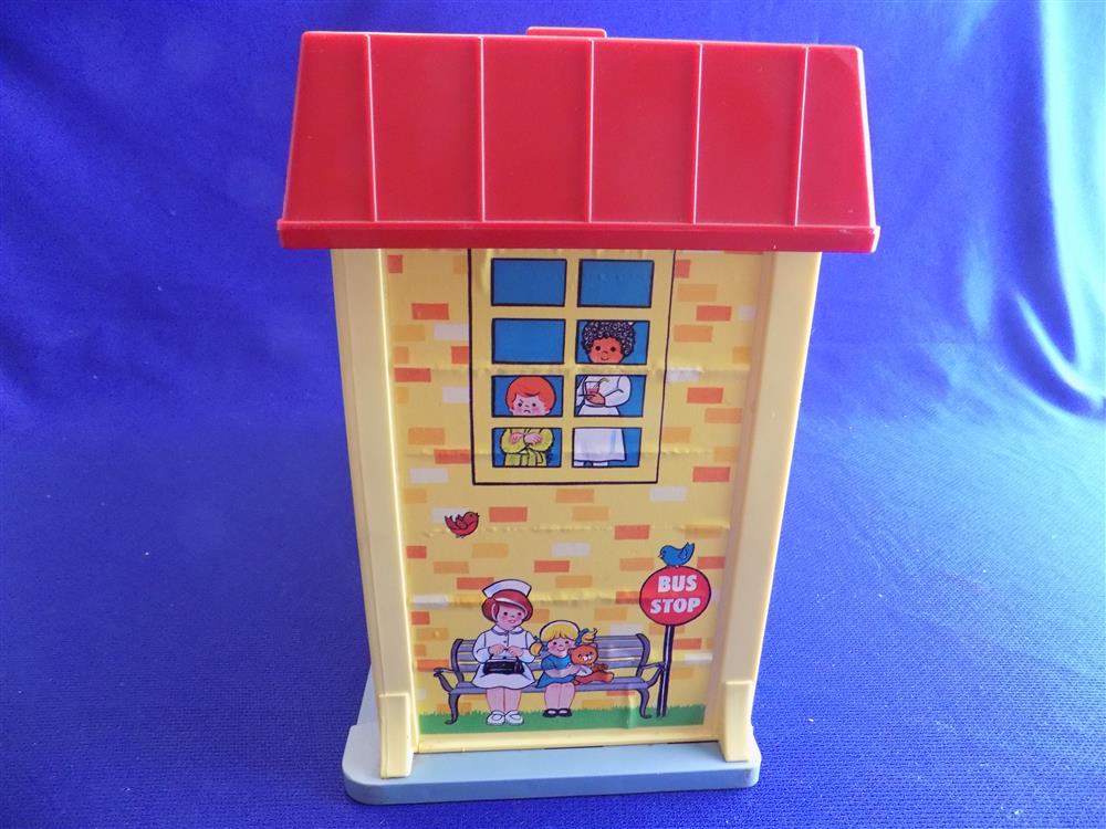 Fisher Price Little People Play Family Hospital #931 Complete picture 16182