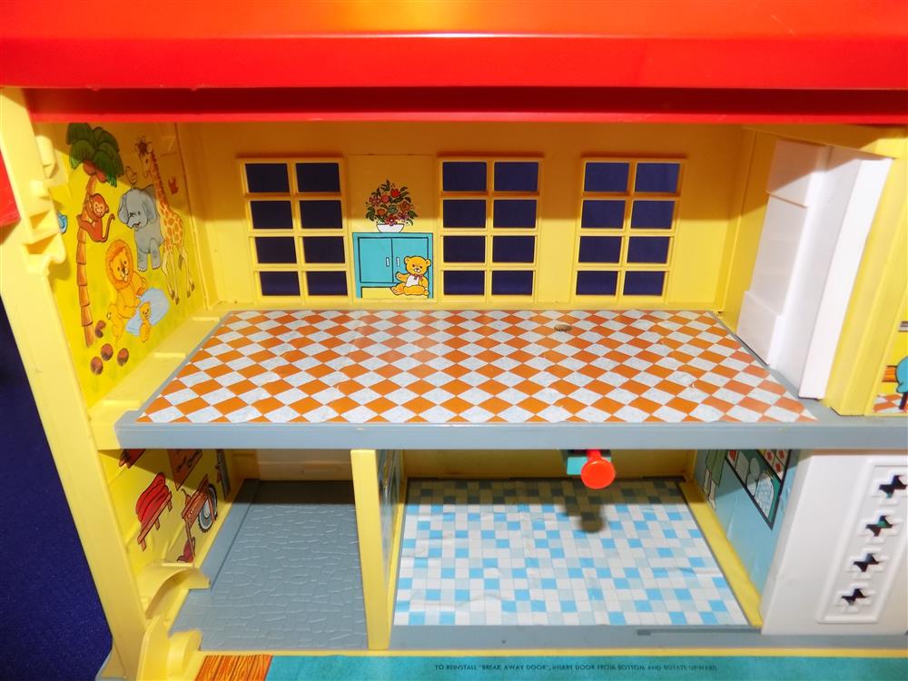 Fisher Price Little People Play Family Hospital #931 Complete picture 16183