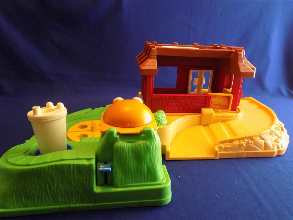 Fisher Price Little People McDonalds Set #2552 Near mint complete set picture 16176