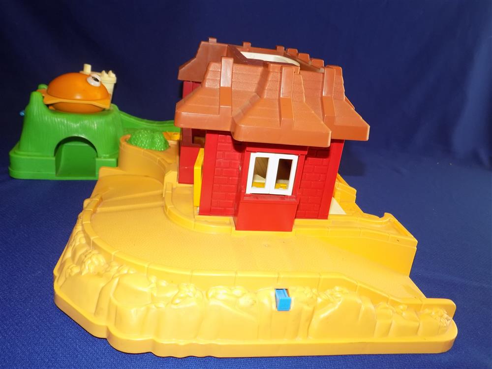 Fisher Price Little People McDonalds Set #2552 Near mint complete set picture 16177
