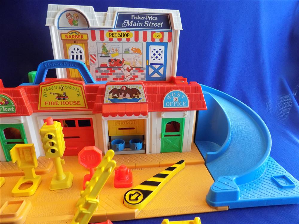 Fisher Price Little People Main Street Village #2500 picture 16186