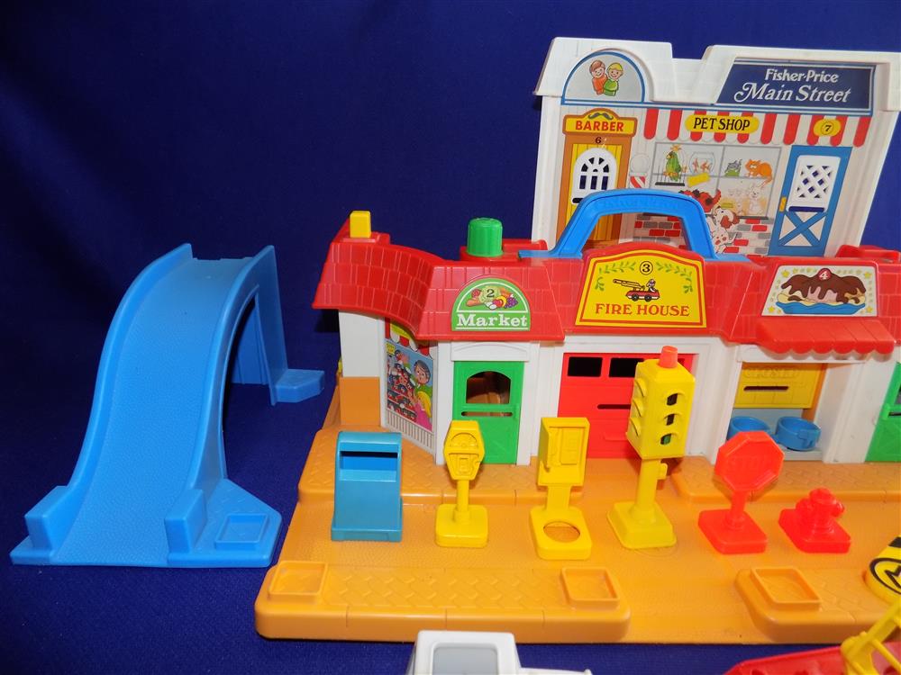Fisher Price Little People Main Street Village #2500 picture 16187
