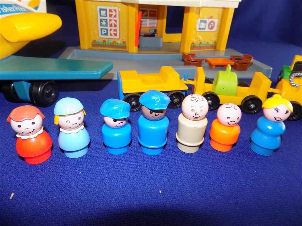 Fisher Price Little People Play Family Jetport #933 Vintage   picture 16197