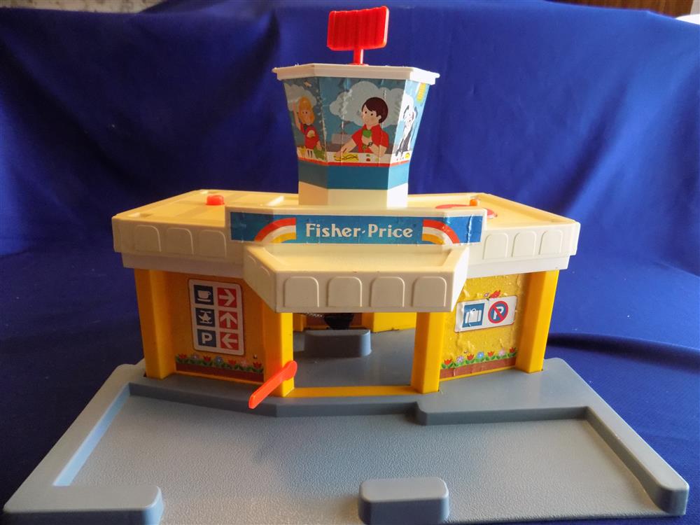 Fisher Price Little People Play Family Jetport #933 Vintage   picture 16199