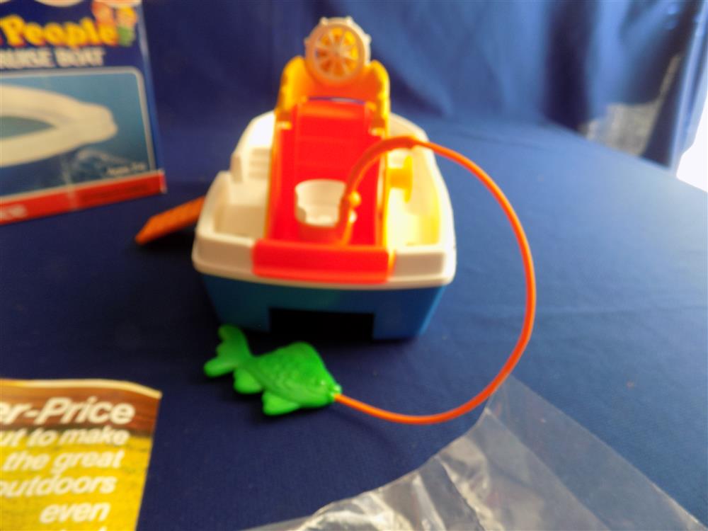 Fisher Price Little People Cruise Boat #2524 Sealed picture 13058