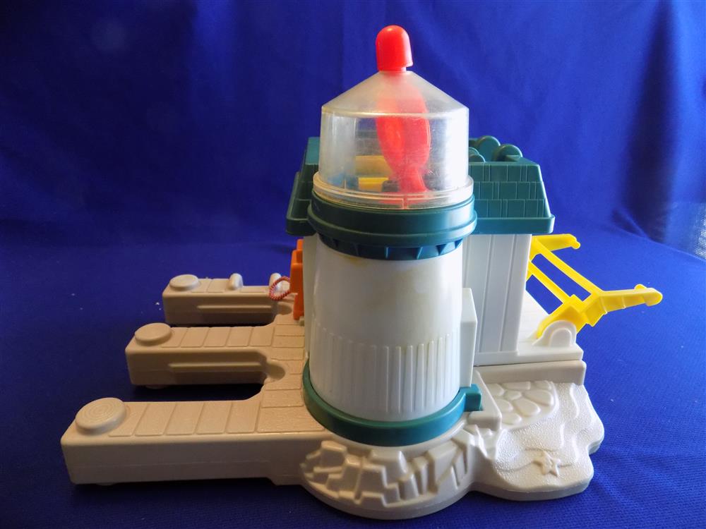 Fisher Price Little People Marina #2582 Vintage picture 13075