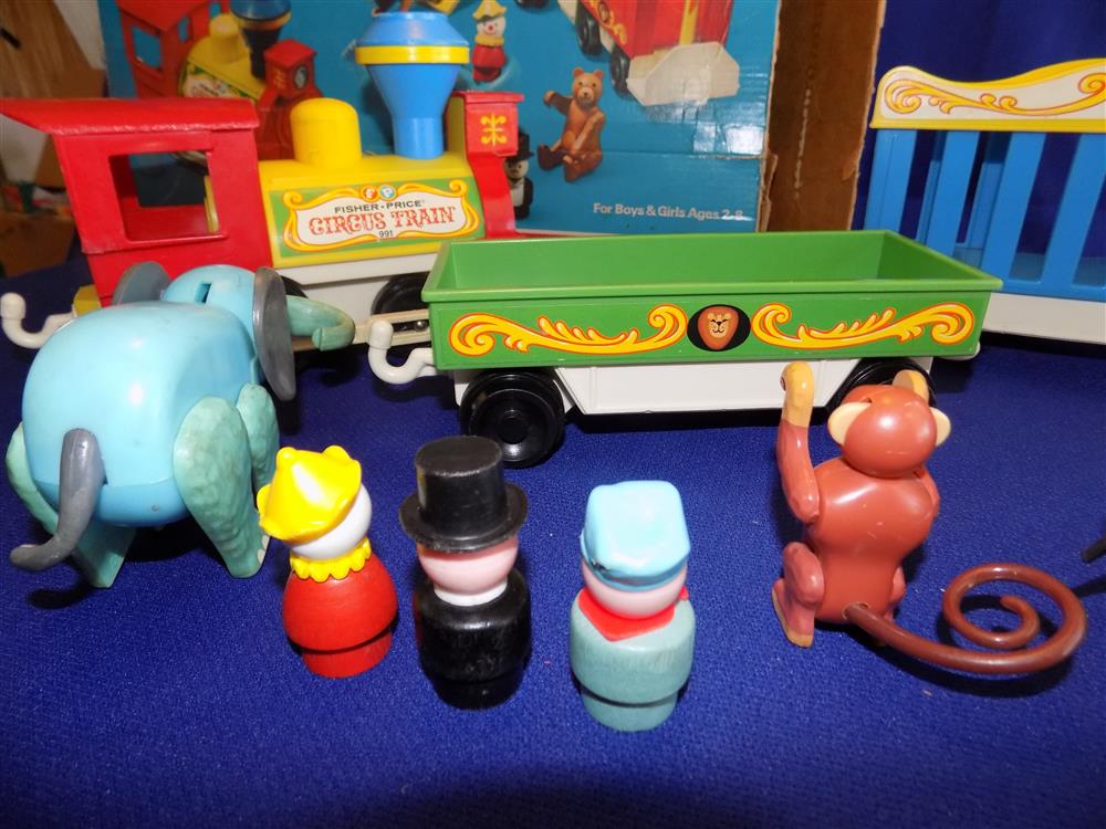 Fisher Price Little People Circus Train Animals #991 picture 14104