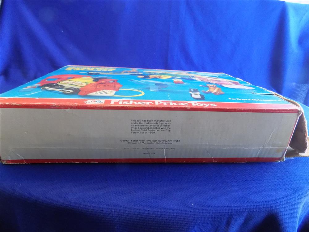 Fisher Price Little People Circus Train Animals #991 picture 14107