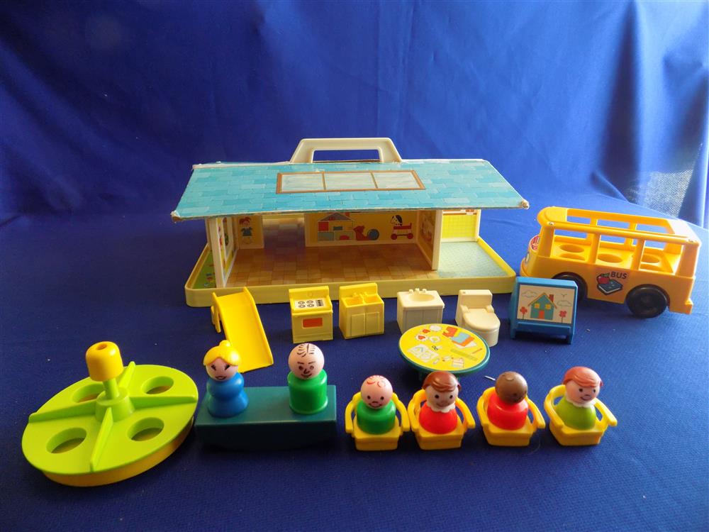 Fisher Price Little People Nursery School #929 Vintage picture 13077