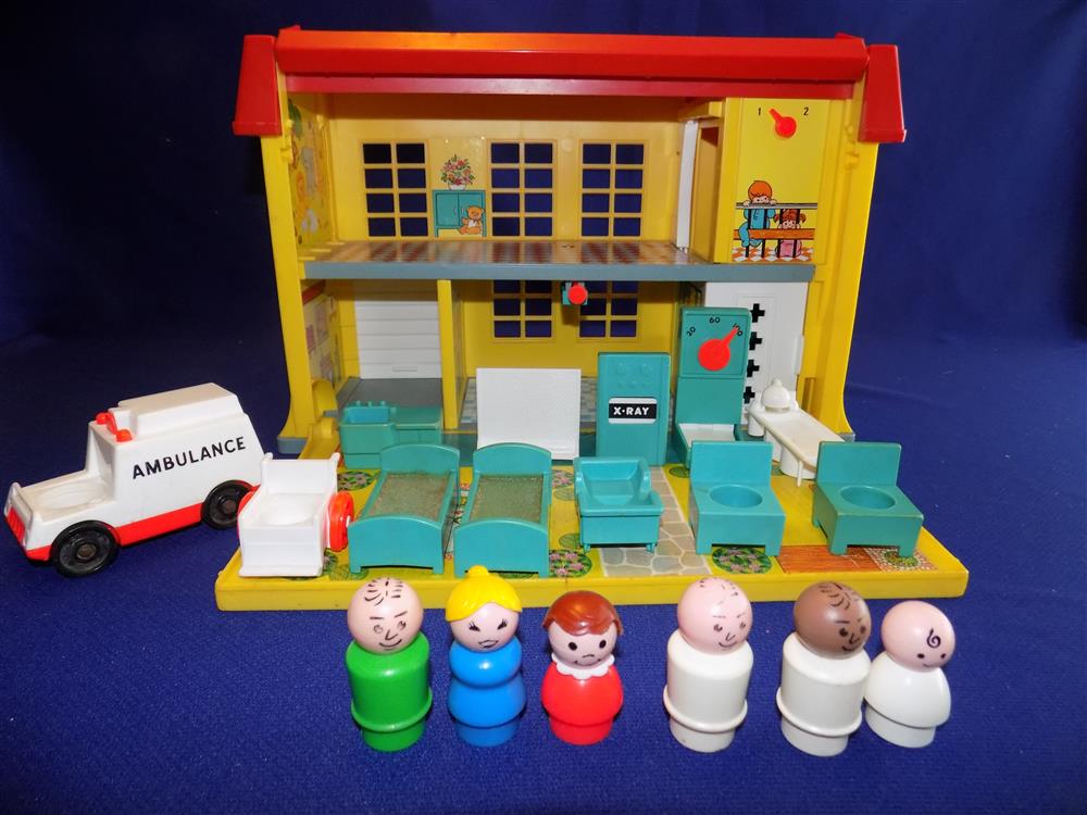 Fisher Price Little People Play Family Hospital #931 Incomplete picture 14111