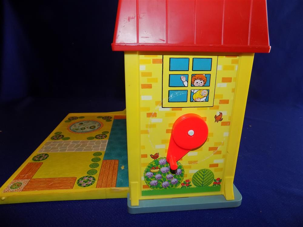 Fisher Price Little People Play Family Hospital #931 Incomplete picture 14115
