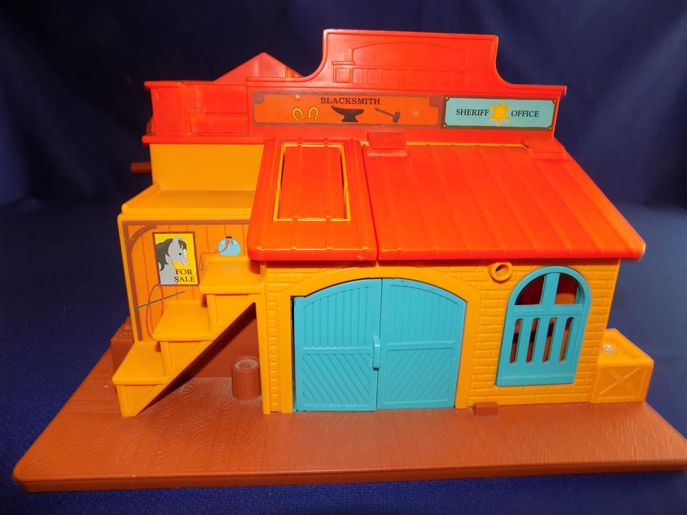 Fisher Price Little People Western Town #934 Mint and complete set picture 14094