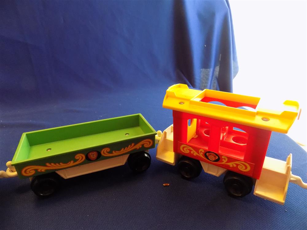 Fisher Price Little People Circus Train Animals #991 picture 14101
