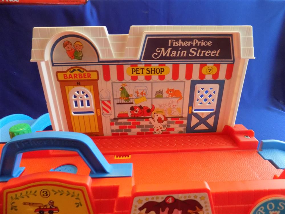 Fisher Price Little People Main Street Village #2500 Mint picture 16260