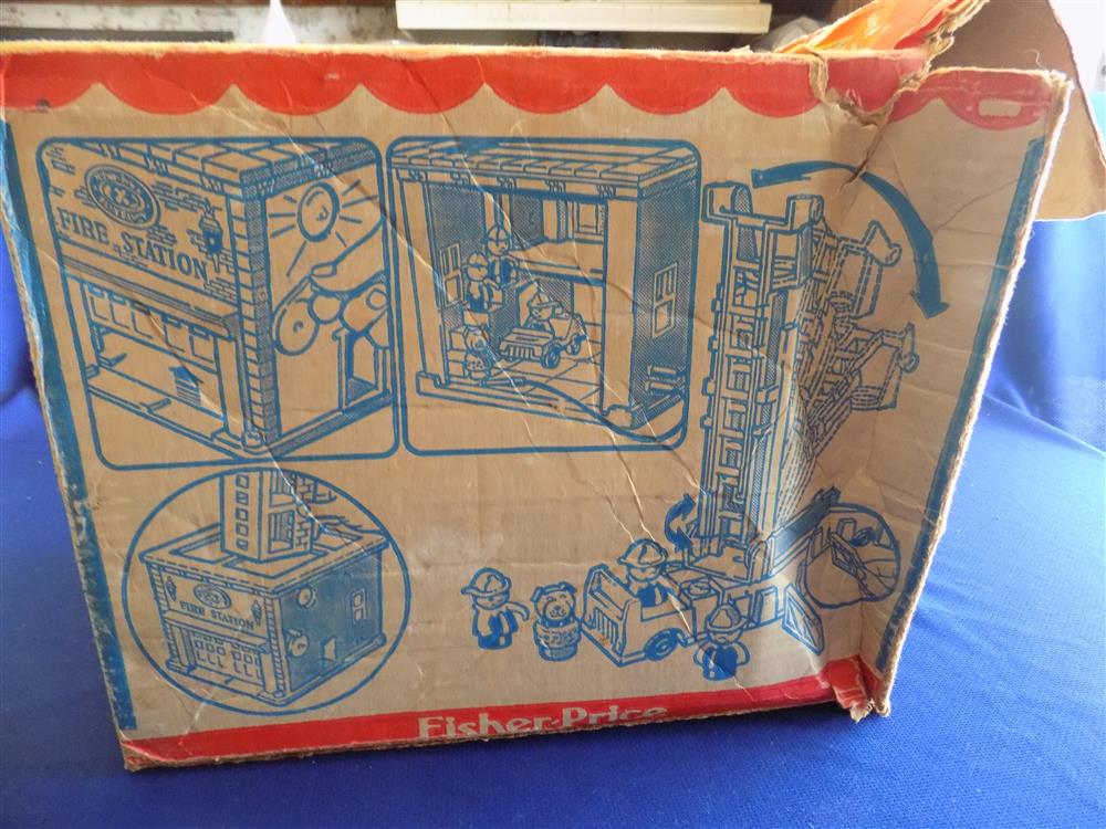 Fisher Price Little People Fire Station #928 Complete with box picture 16253