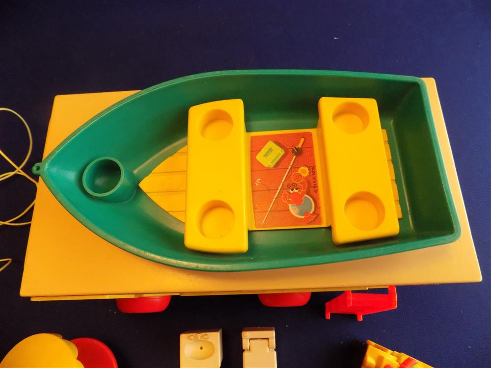 Fisher Price Little People Camper #994 Excellent picture 17252