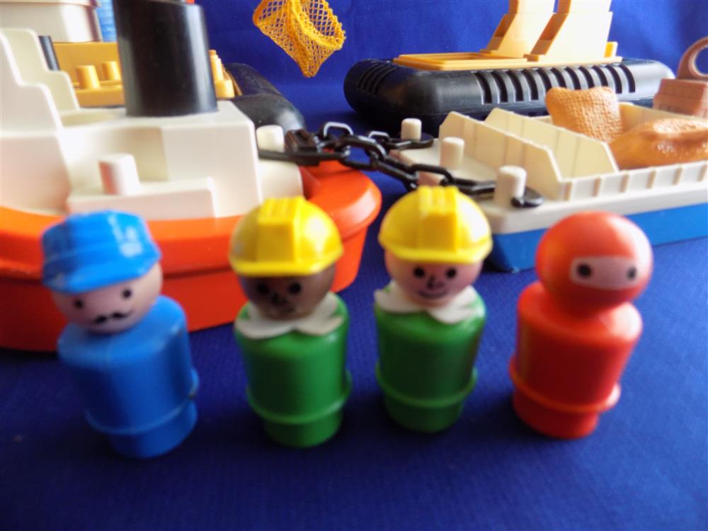 Fisher Price Little People Off Shore Cargo Base #945 Complete in Box picture 17285