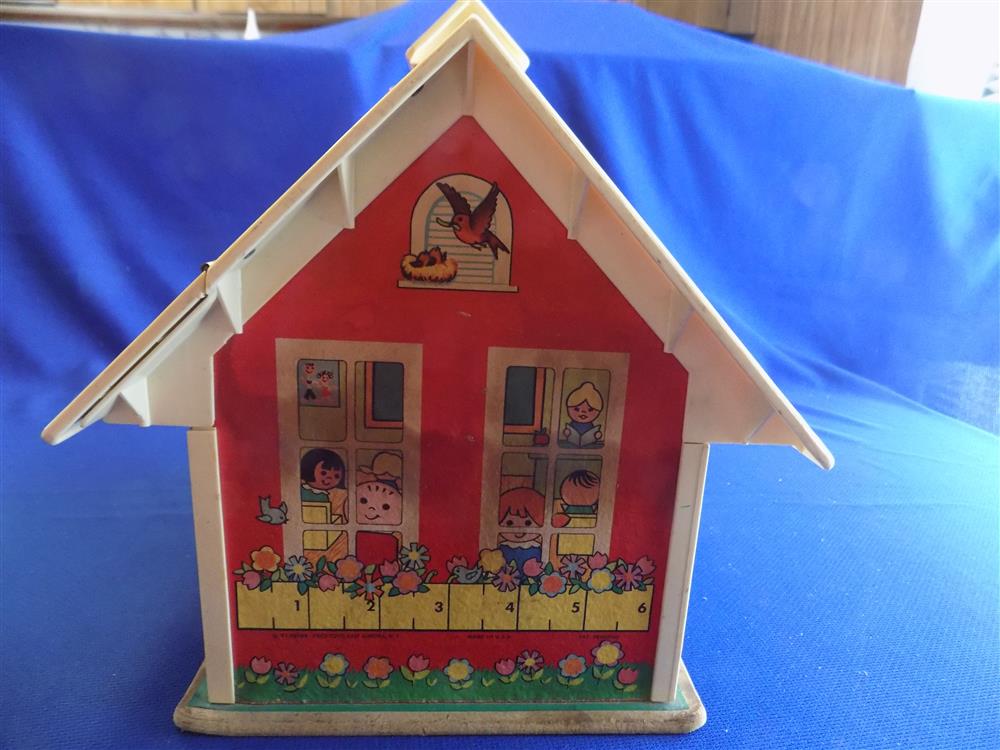 Fisher Price Little People School House #923 Not Complete picture 18307