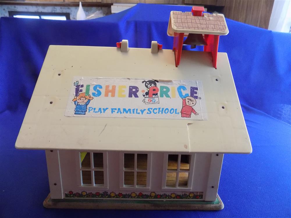 Fisher Price Little People School House #923 Not Complete picture 18308