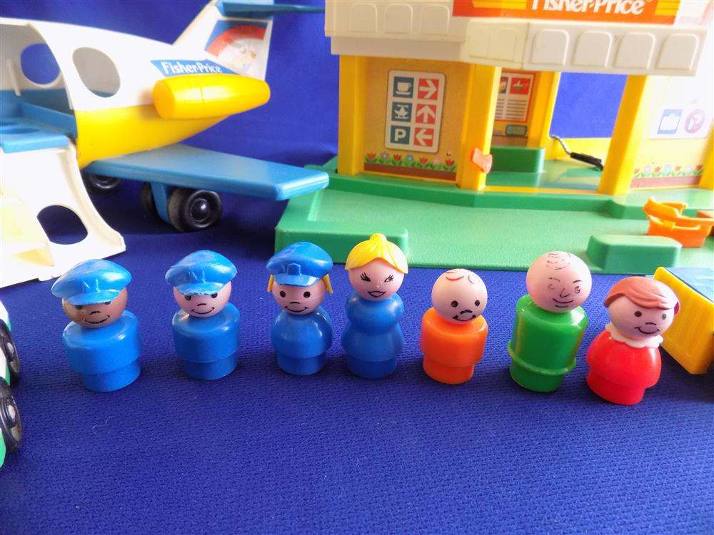 Fisher Price Little People Jetport #2502 Incomplete picture 19346