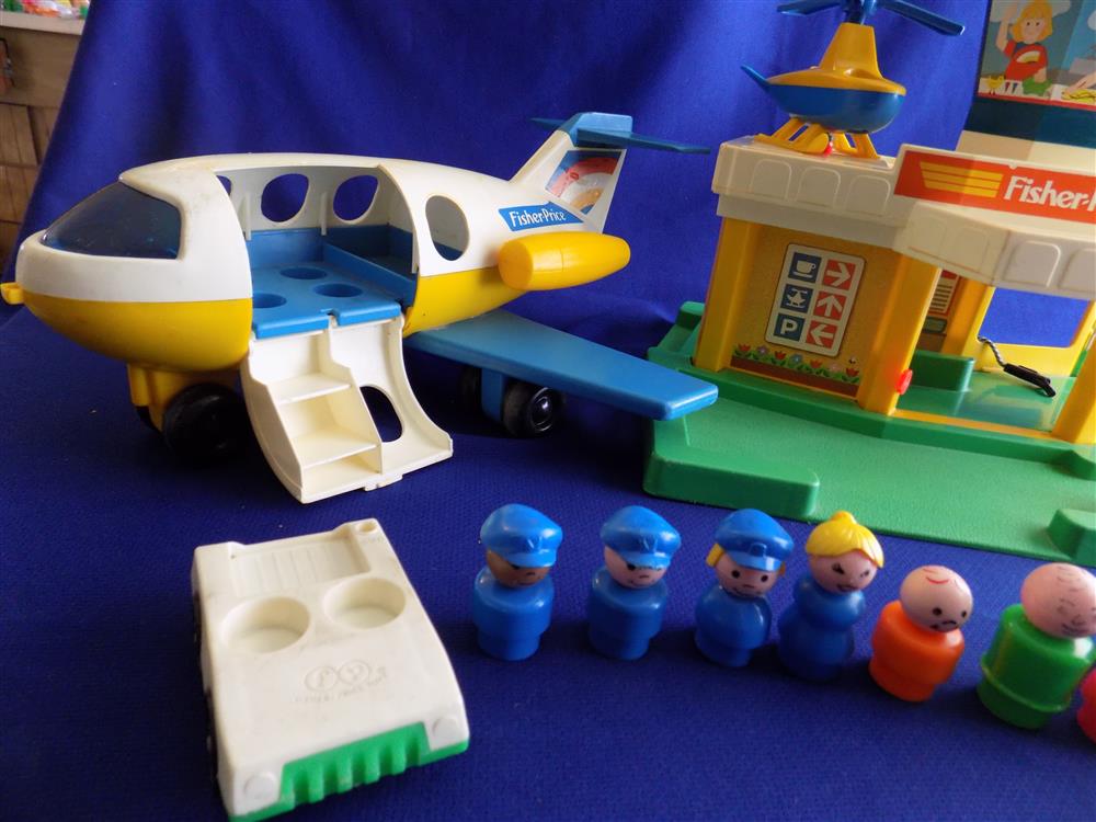 Fisher Price Little People Jetport #2502 Incomplete picture 19347