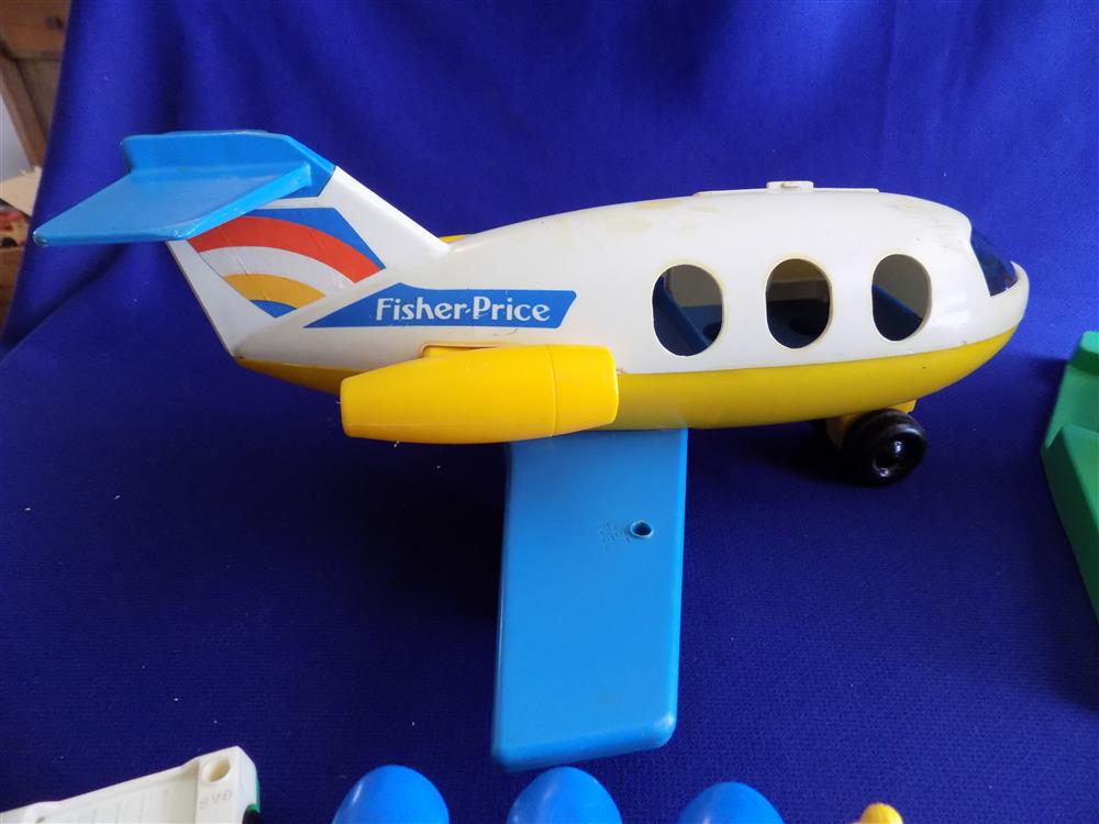 Fisher Price Little People Jetport #2502 Incomplete picture 19348