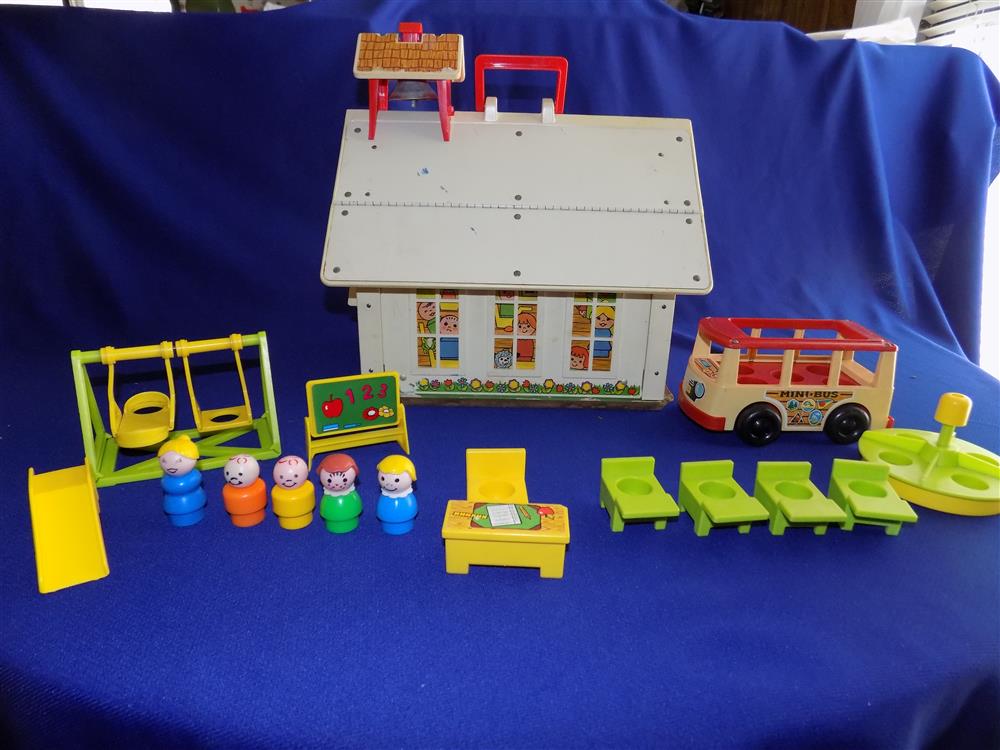 Fisher Price Little People School #923 Not Complete picture 19367