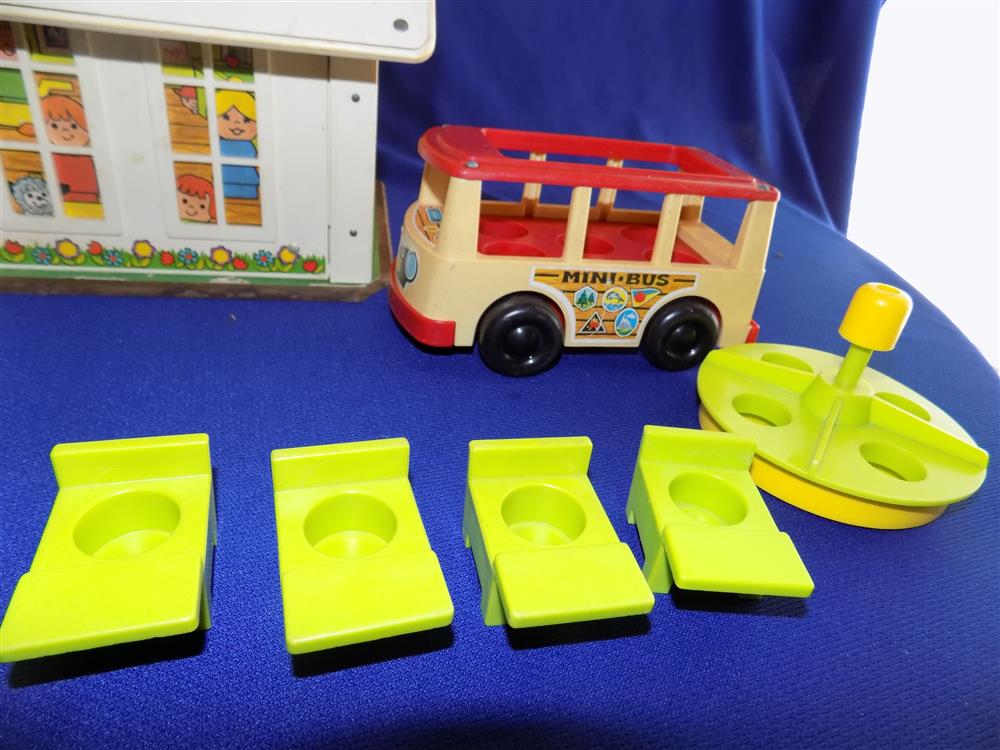 Fisher Price Little People School #923 Not Complete picture 19368