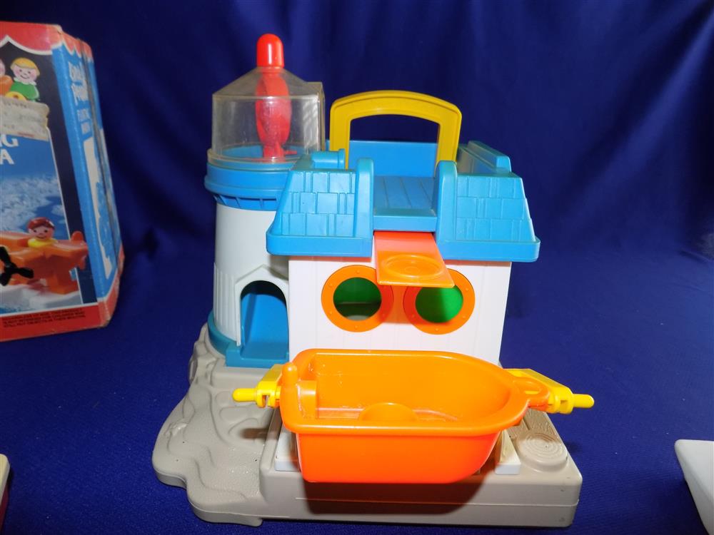 Fisher Price Little People Floating Marina #2582 picture 19360