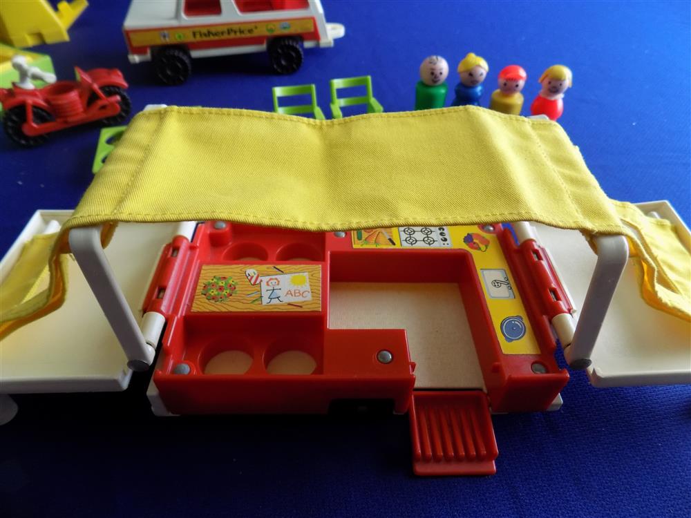 Fisher Price Little People Pop Up Camper #992 1979 picture 19385